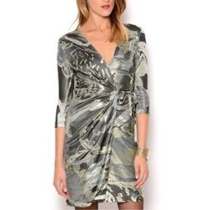 Diane Von Furstenberg Evrin Silk Wrap Dress Size 12